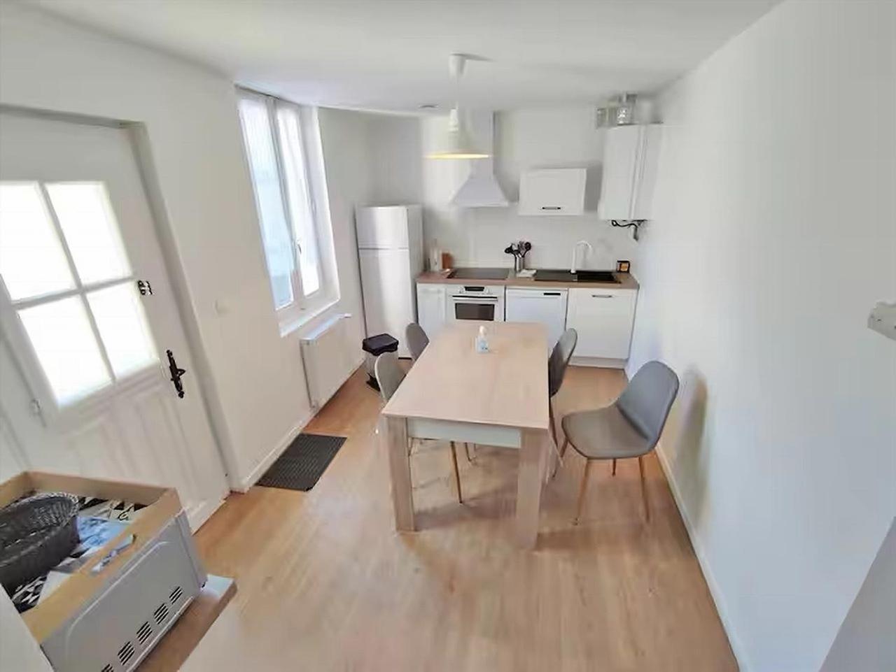 Ferienwohnung L'Alexiane, Centre Luchon, Parking Gratuit, Wifi Bagnères-de-Luchon Exterior foto